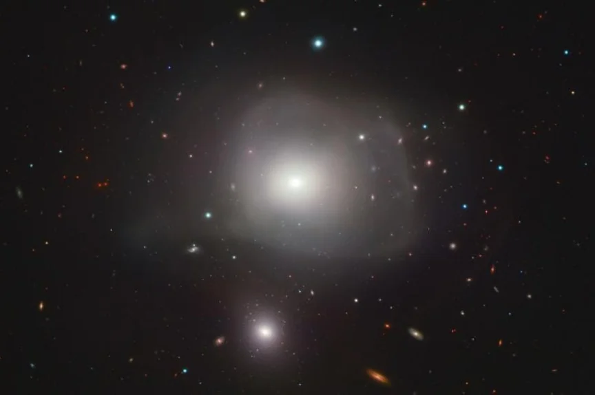 Galaktik Yamyam: NGC 3640