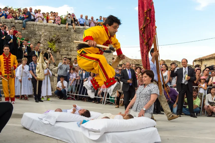 400 Yıllık Bir Gelenek: El Colacho Festivali