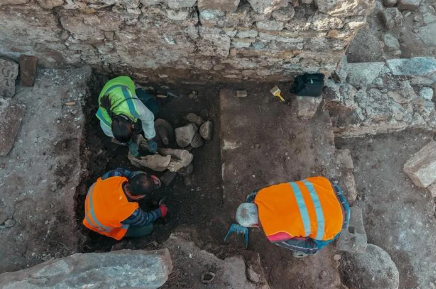 Aspendos’ta Yüzyıllık Figürler