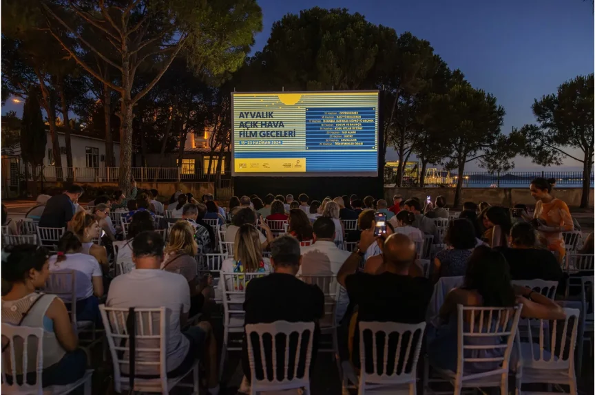 Ayvalık Açık Hava Film Geceleri